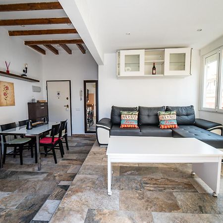 Centrico Atico En Madrid By Bebalmy Apartment Luaran gambar