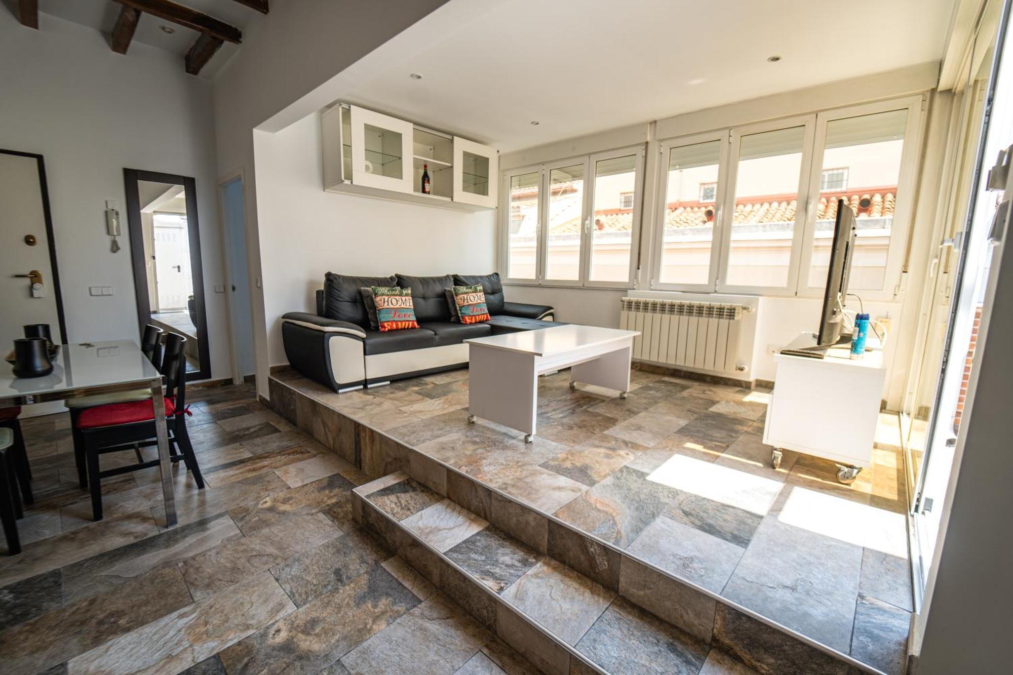 Centrico Atico En Madrid By Bebalmy Apartment Luaran gambar